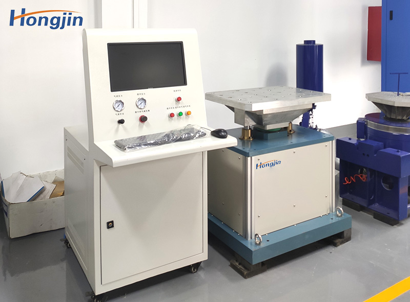 Bảng va chạm tác động bằng khí nén