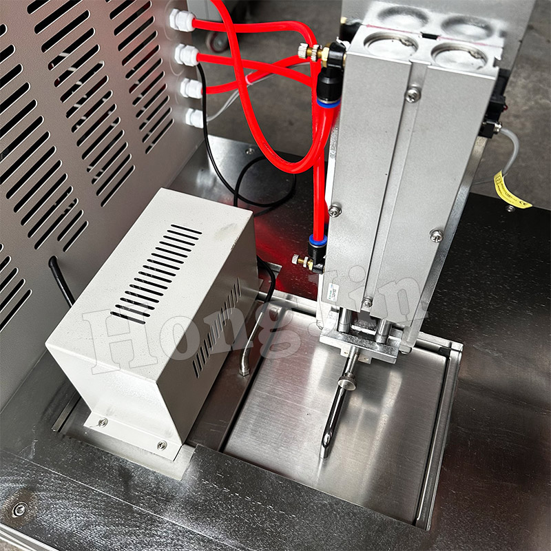 Máy kiểm tra độ giòn ở nhiệt độ thấp của cao su